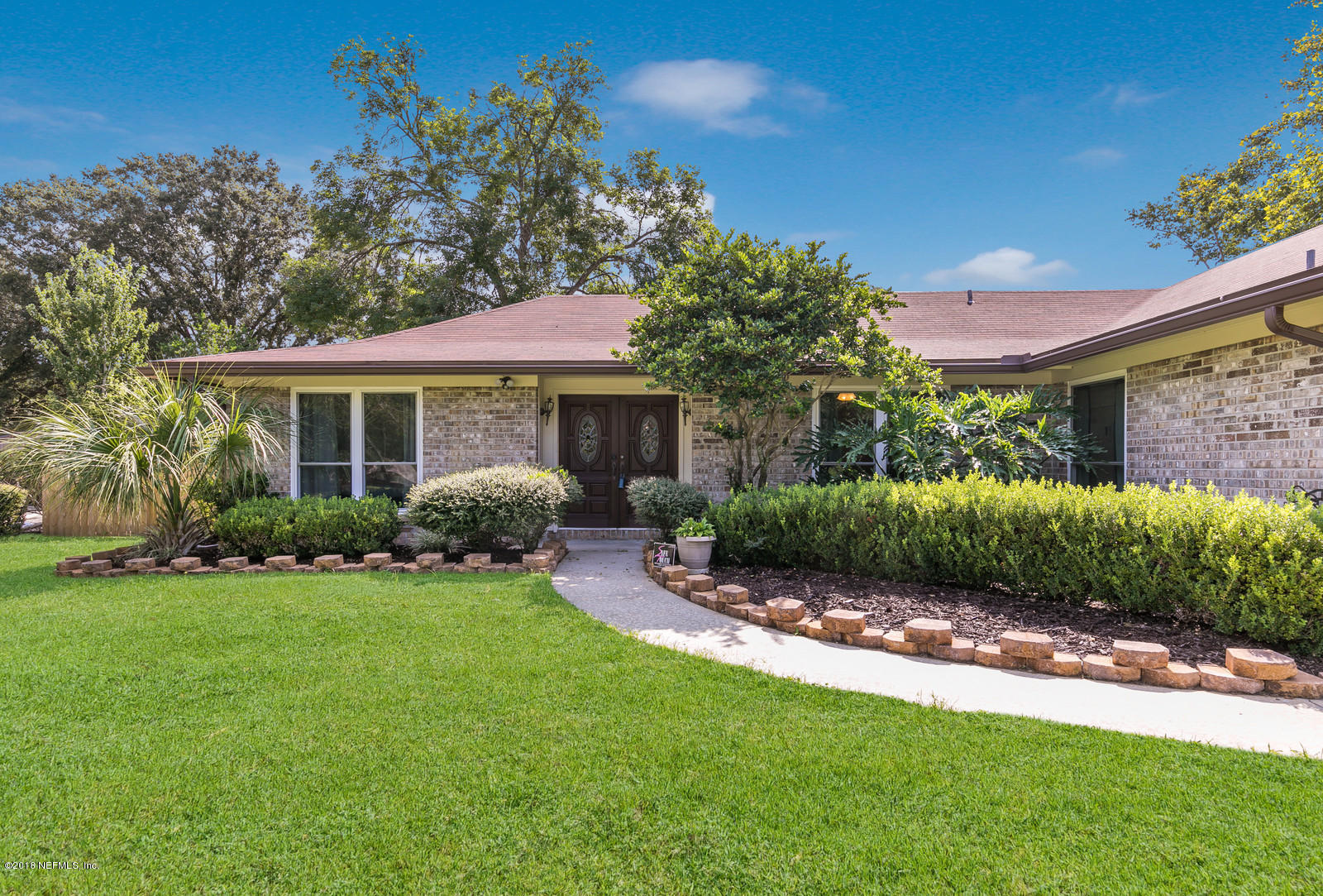 583 Rockingham Road Orange Park, FL 32073 - Photo 2 of 26 01_2P5A1583_mls