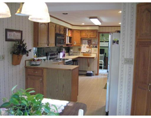3 Walker Road Franklin, MA 02038 - Photo 8 of 16 Gallery Image 8