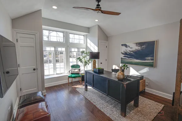 $1,299,000 | 1915 Maple Place, Deerfield, IL 60015