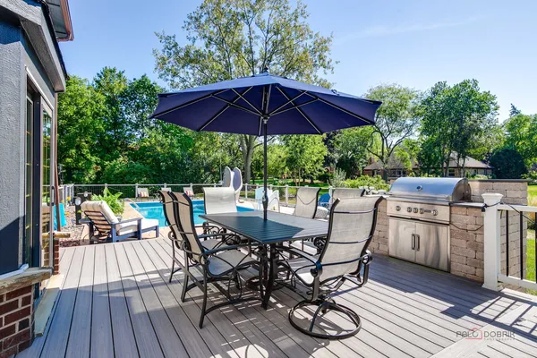 $1,299,000 | 1915 Maple Place, Deerfield, IL 60015