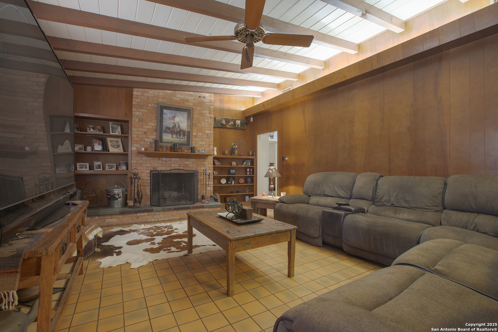 1017 East Trinity Street Pearsall, TX 78061 - Photo 11 of 25