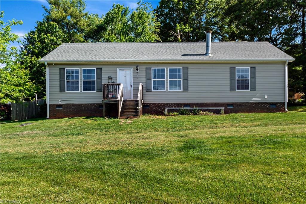 122 Kiser Road King, NC 27021 - Photo 1 of 30 Gallery Image 1
