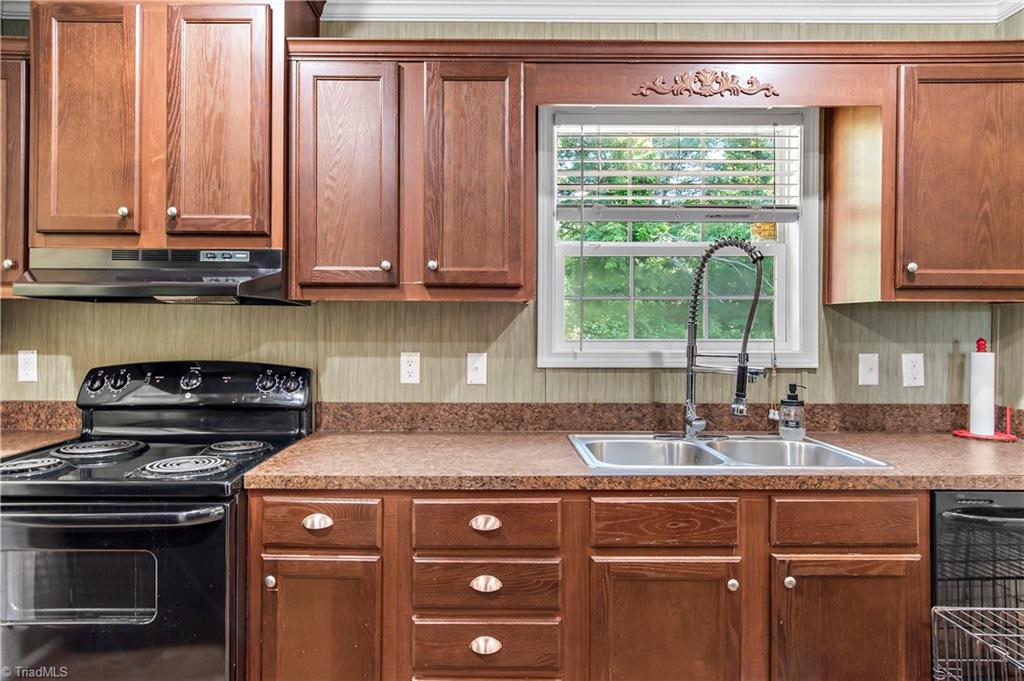 122 Kiser Road King, NC 27021 - Photo 11 of 30 Gallery Image 11