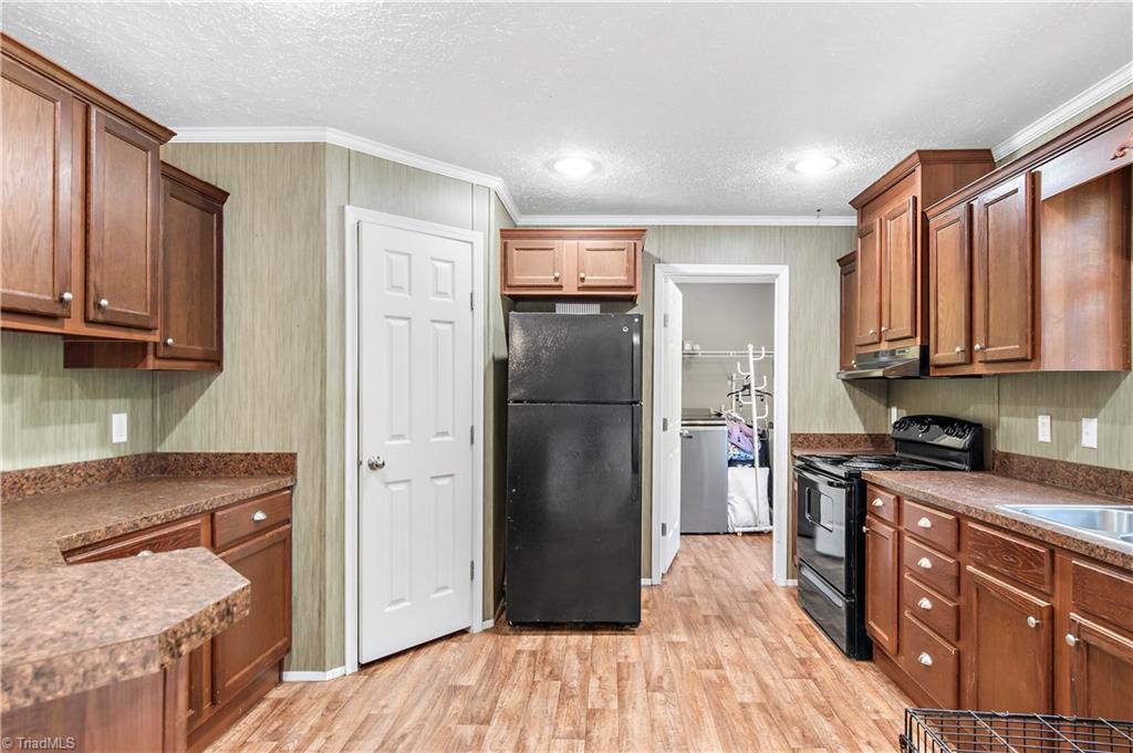 122 Kiser Road King, NC 27021 - Photo 10 of 30 Gallery Image 10