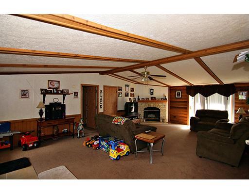1336 Highway 68 Rochester, PA 15074 - Photo 3 of 18 Exterior Front. Living Room