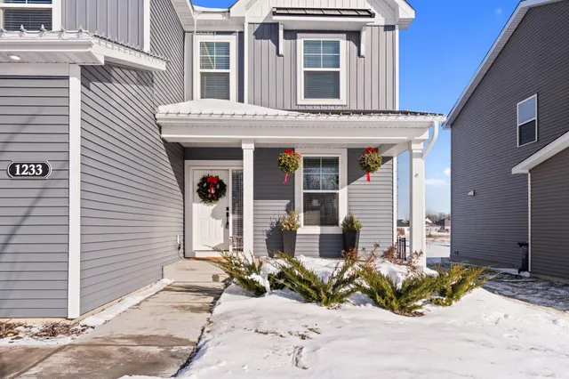 $499,900 | 1233 Orchard Road, Waconia, MN 55387