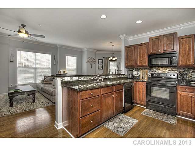 4162 Walker Road, Unit 4162 Charlotte, NC 28211 - Photo 2 of 16 Gallery Image 2