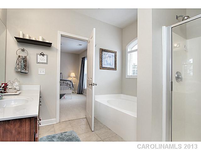 4162 Walker Road, Unit 4162 Charlotte, NC 28211 - Photo 13 of 16 Gallery Image 13
