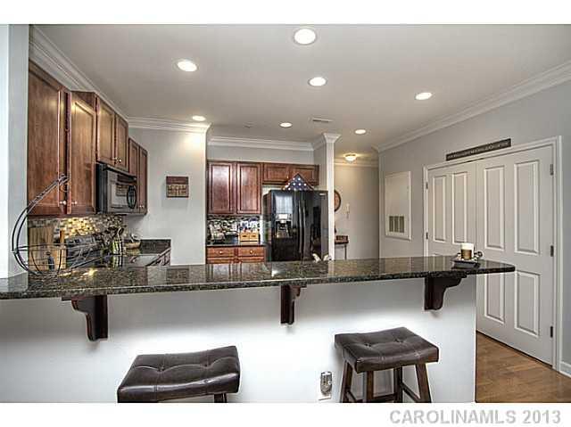 4162 Walker Road, Unit 4162 Charlotte, NC 28211 - Photo 3 of 16 Gallery Image 3