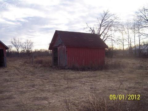 8447 Wilson Road Montrose, MI 48457 - Photo 3 of 12 20166563-2.JPG