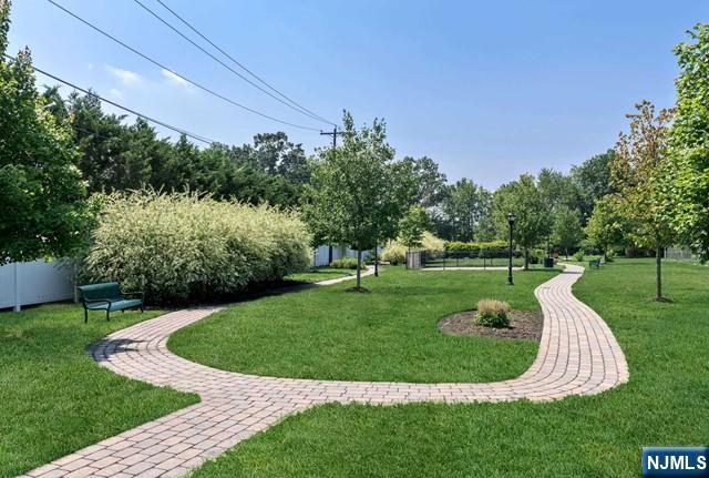 5307 Rio Vista Lane Northvale, NJ 07647 - Photo 33 of 41