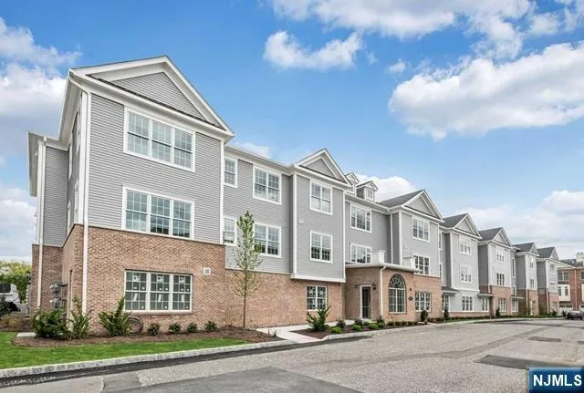 $499,900 | 5307 Rio Vista Lane, Northvale, NJ 07647