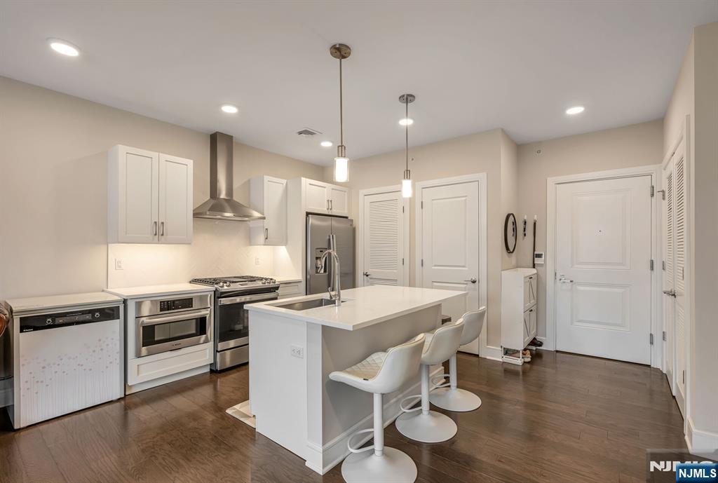 5307 Rio Vista Lane Northvale, NJ 07647 - Photo 7 of 41