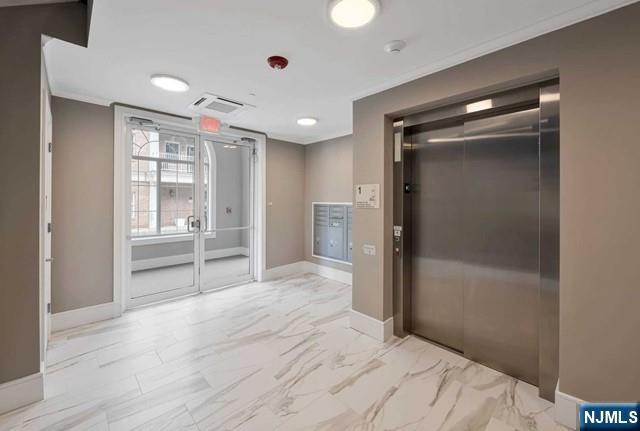 5307 Rio Vista Lane Northvale, NJ 07647 - Photo 9 of 41