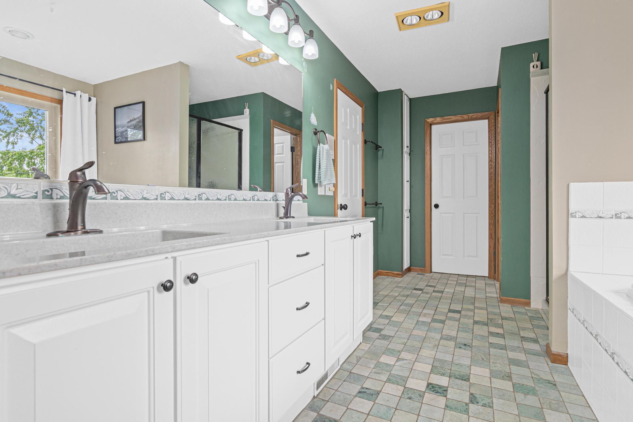 14217 Footbridge Way Apple Valley, MN 55124 - Photo 28 of 54