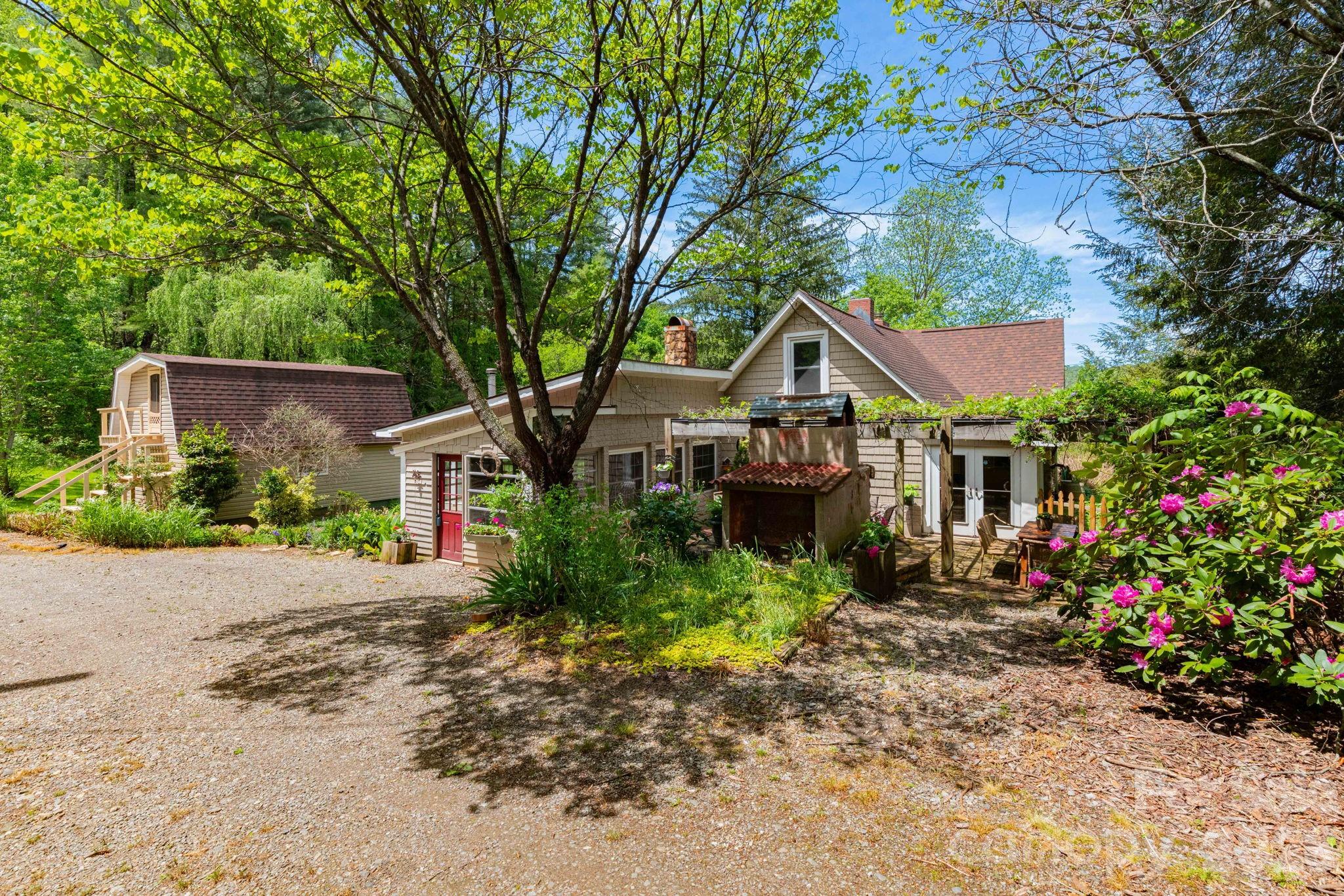 1492 Murray Road Canton, NC 28716 - Photo 15 of 45