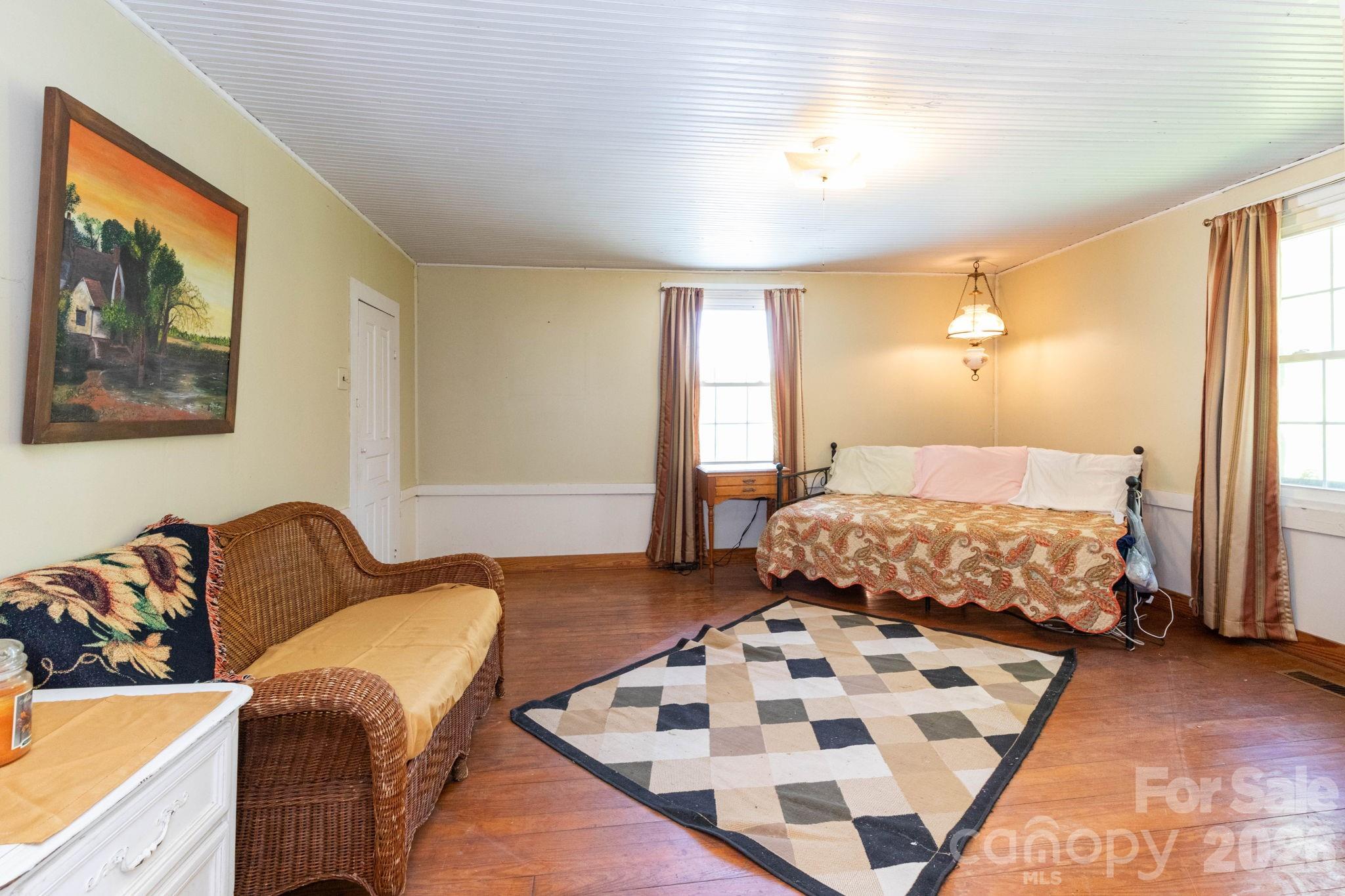 1492 Murray Road Canton, NC 28716 - Photo 22 of 45