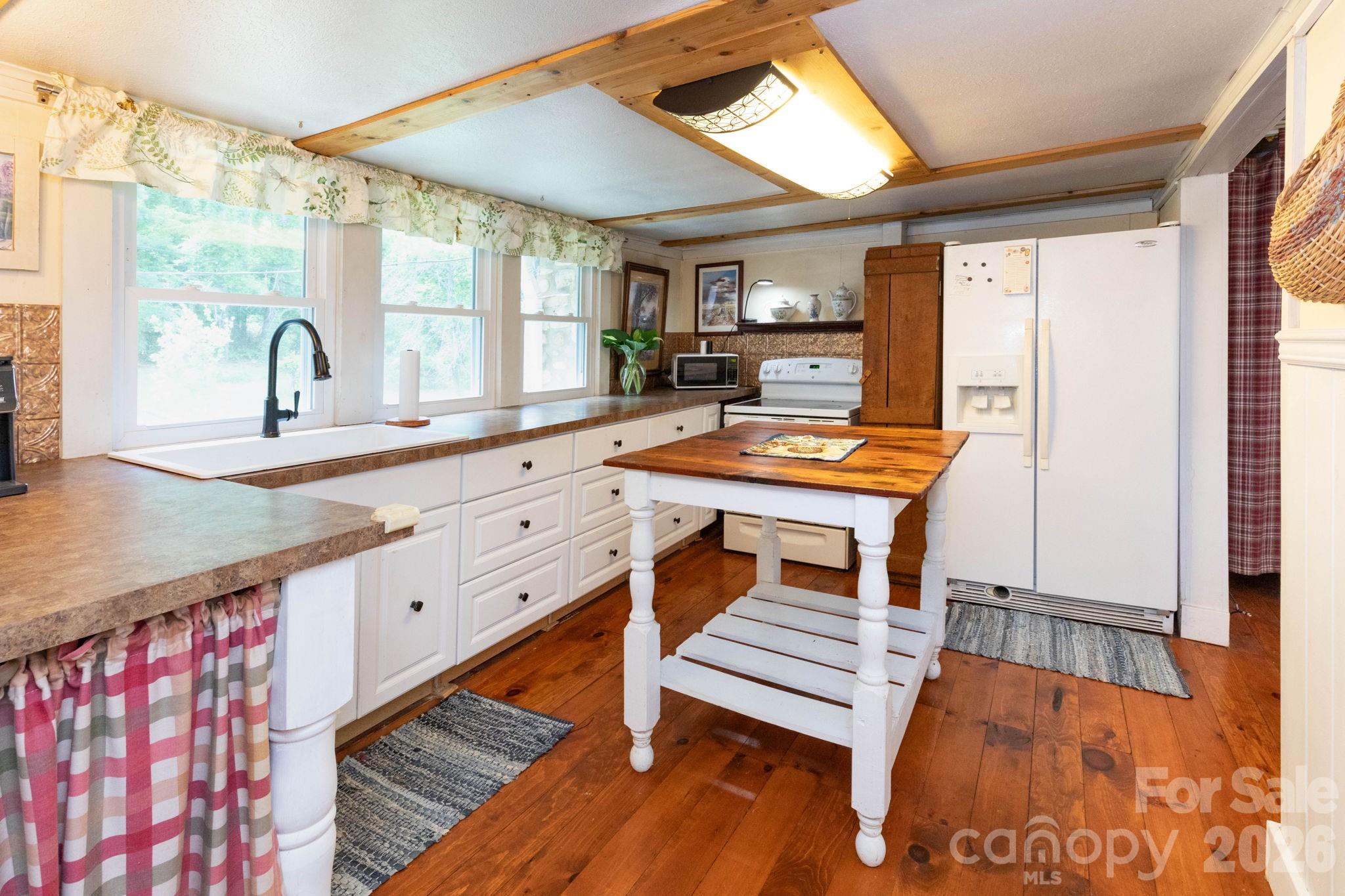 1492 Murray Road Canton, NC 28716 - Photo 27 of 45