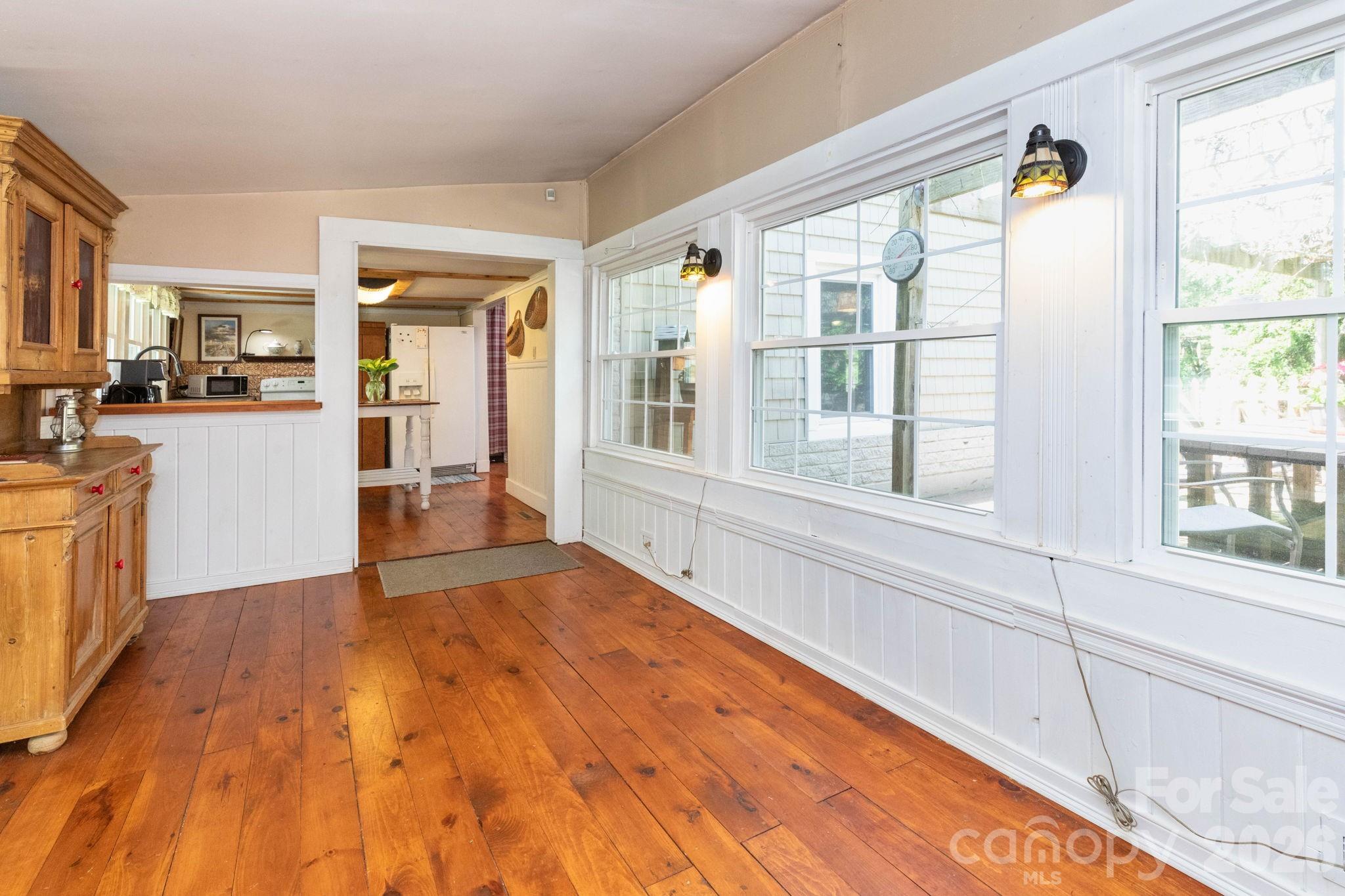 1492 Murray Road Canton, NC 28716 - Photo 29 of 45