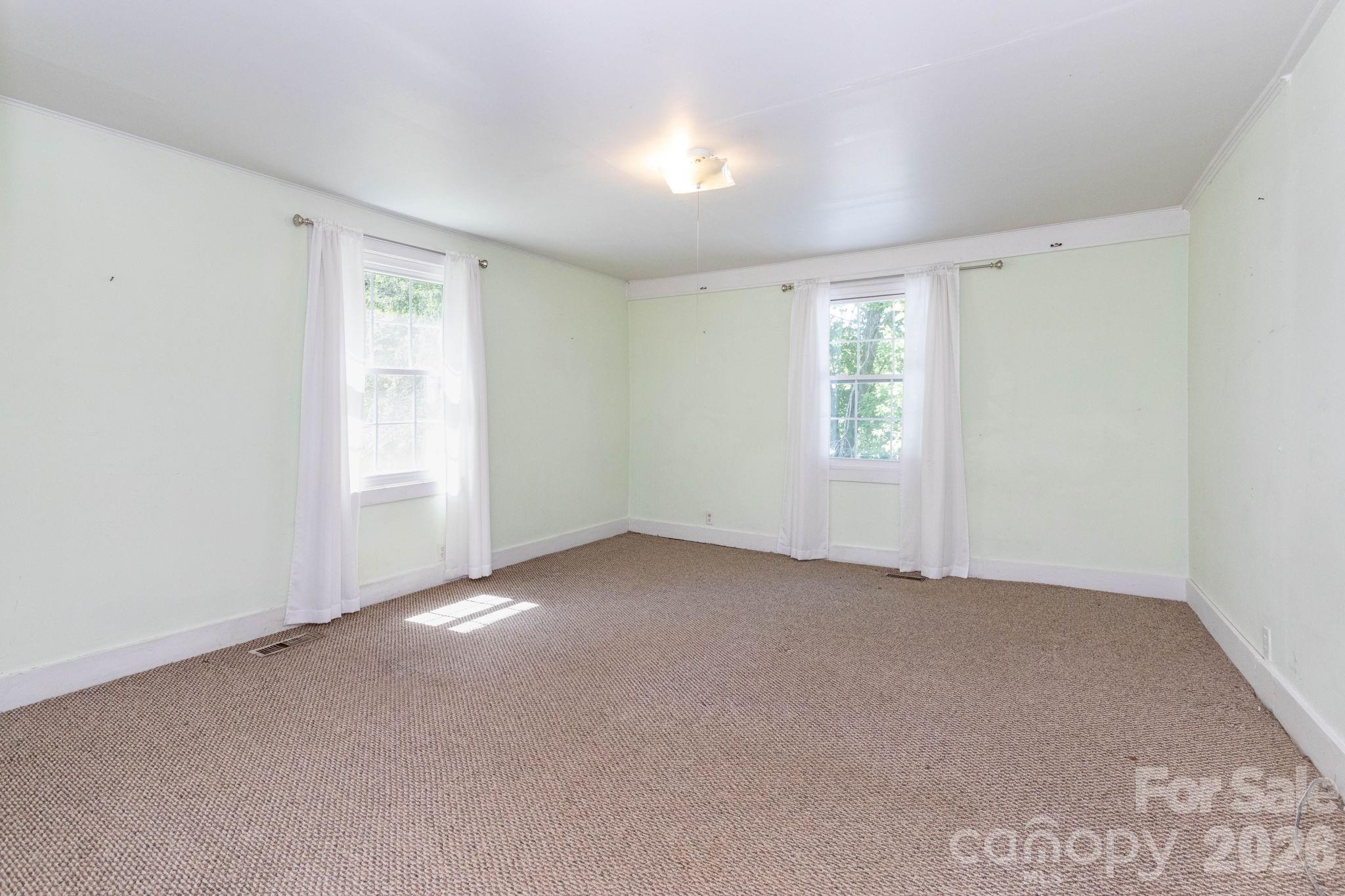 1492 Murray Road Canton, NC 28716 - Photo 32 of 45