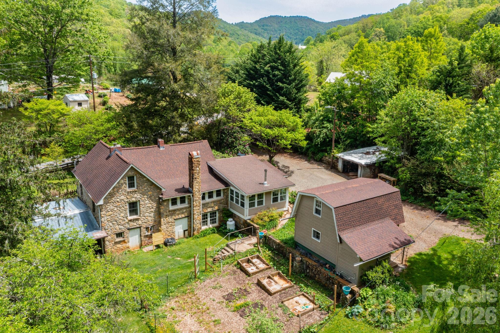 1492 Murray Road Canton, NC 28716 - Photo 42 of 45