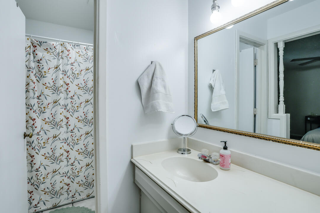 2307 80th Street Lubbock, TX 79423 - Photo 9 of 17 2307-108