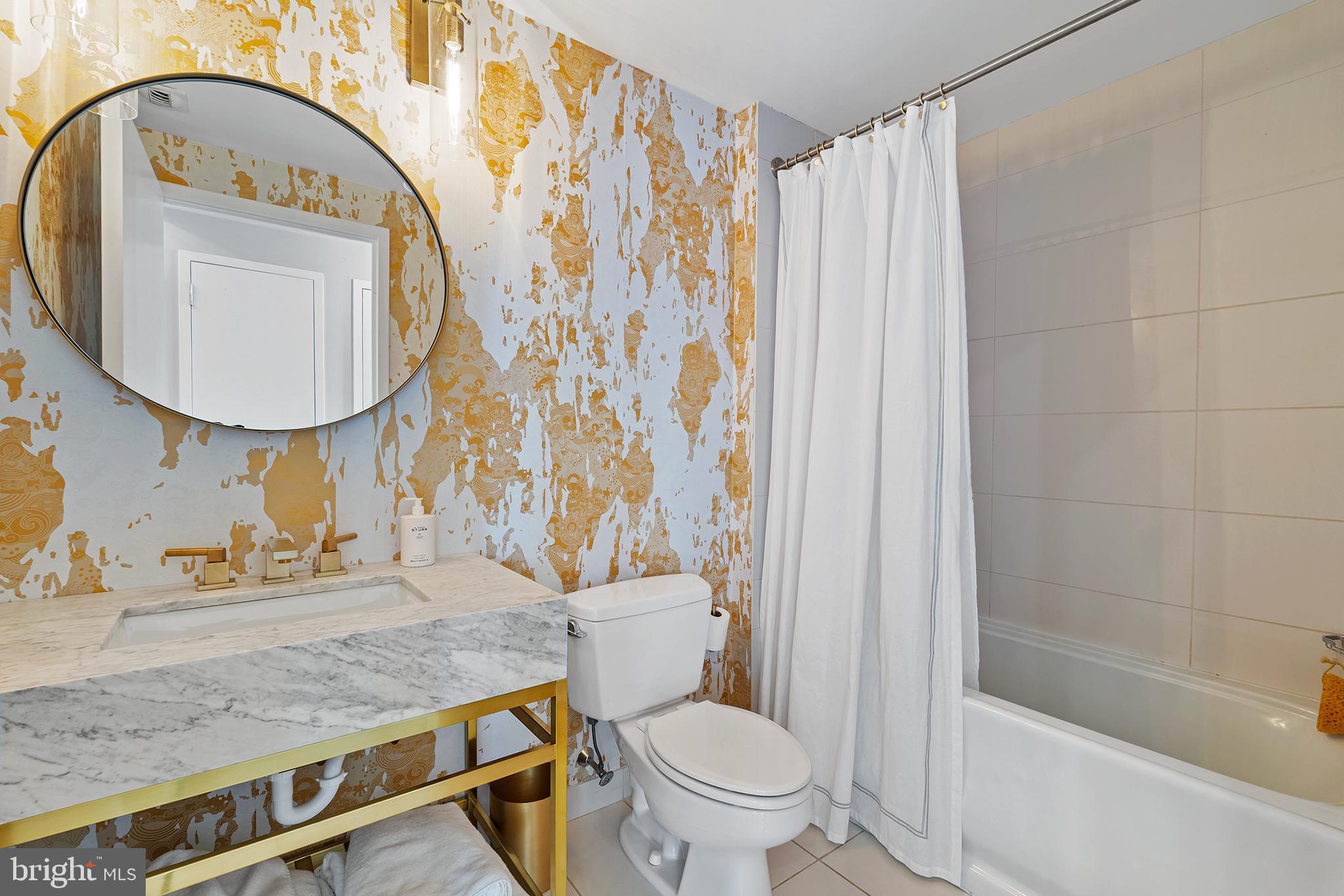 1425 Locust Street, Unit 26B Philadelphia, PA 19102 - Photo 24 of 39