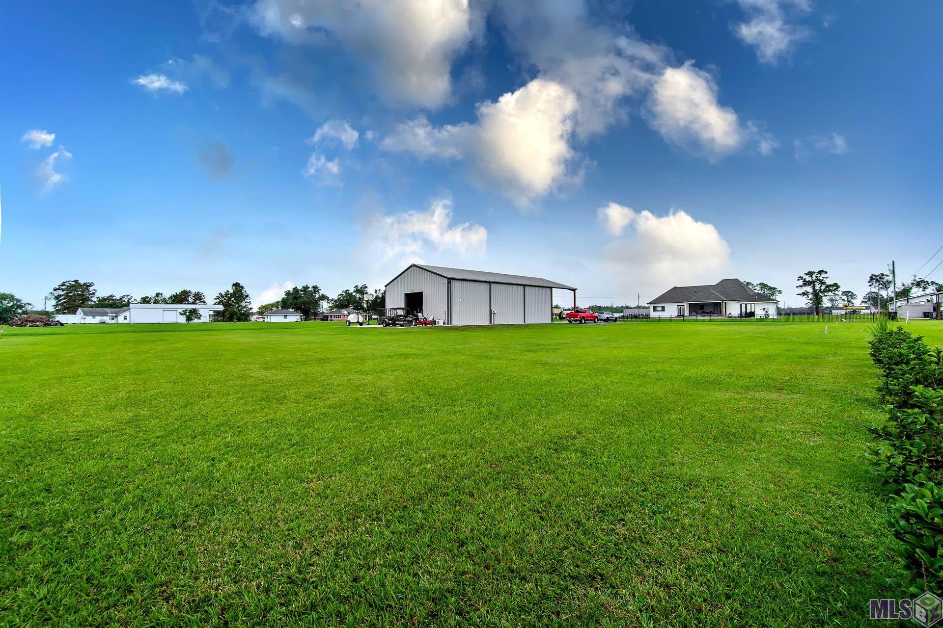 2811 Bayou Blue Road Houma, LA 70364 - Photo 8 of 24