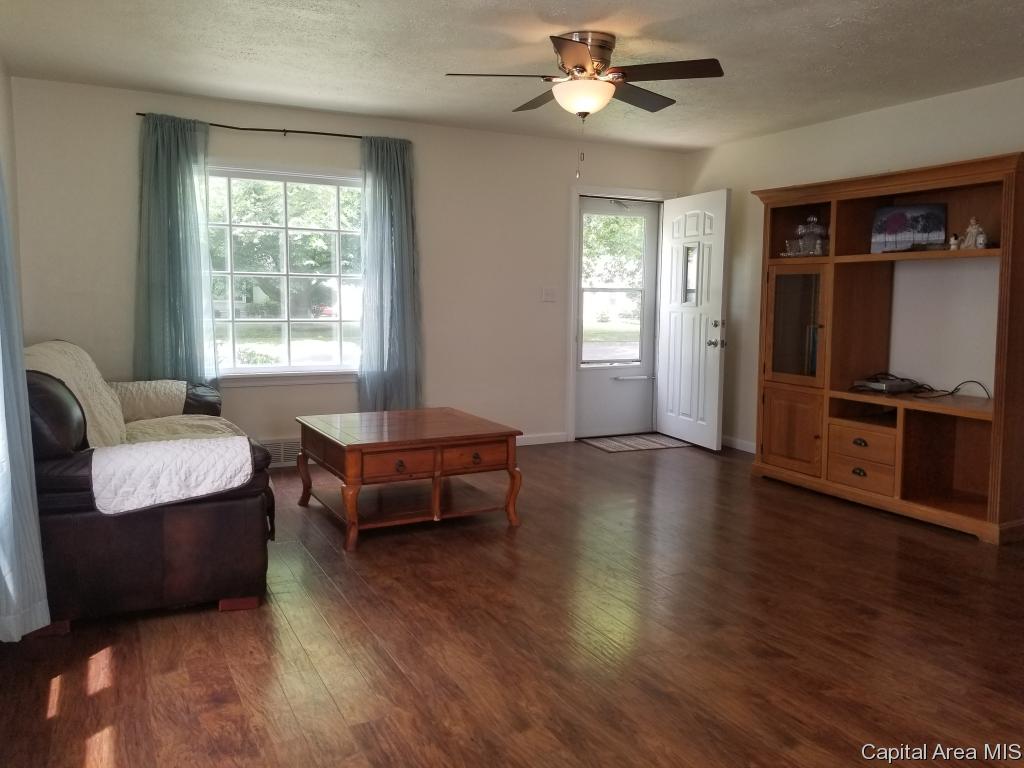 2320 South Spring Street Springfield, IL 62704 - Photo 4 of 18