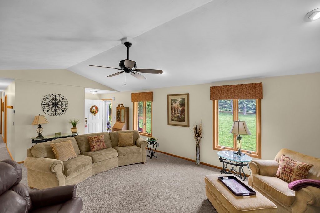 6401 Reas Bridge Road Argenta, IL 62501 - Photo 7 of 36
