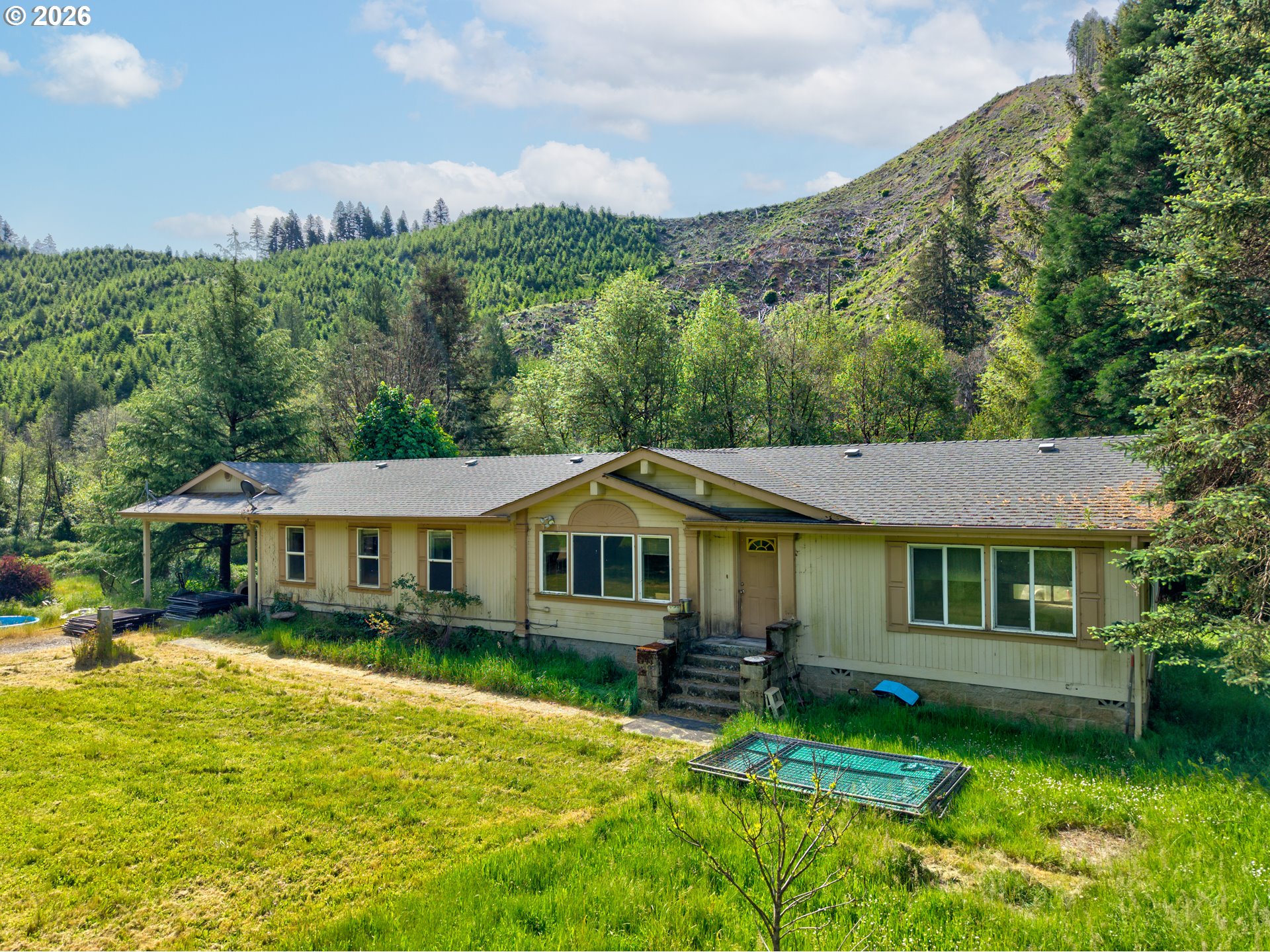 13339 North Myrtle Road Myrtle Creek, OR 97457 - Photo 2 of 37