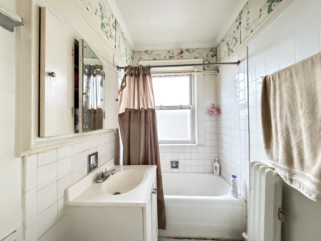 918 Green Bay Road, Unit 3E Winnetka, IL 60093 - Photo 20 of 21 Gallery Image 20