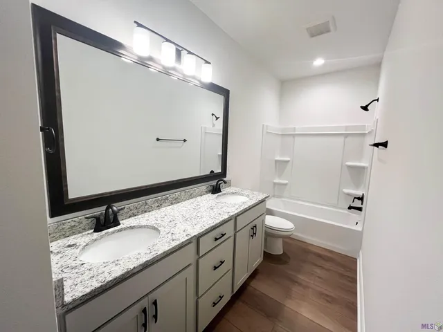 $283,720 | 42282 Blue Bay Drive, Ponchatoula, LA 70454