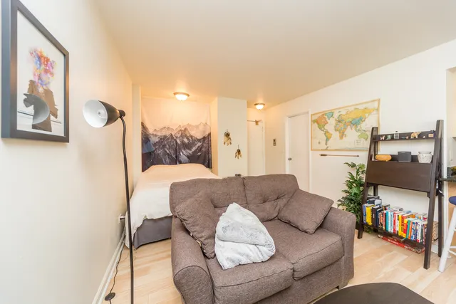 $150,000 | 2629 North Hampden Court, Unit 204, Chicago, IL 60614