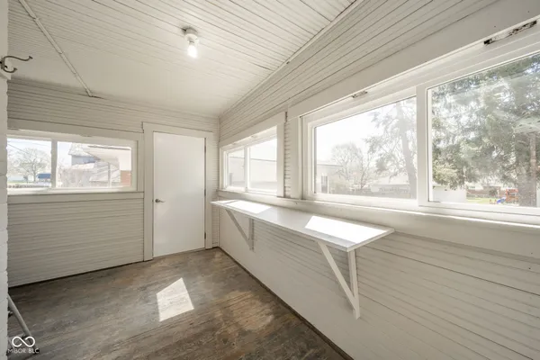 $355,000 | 149 North Dalton Avenue, Albany, IN 47320