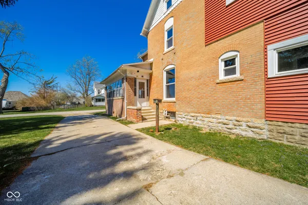 $355,000 | 149 North Dalton Avenue, Albany, IN 47320