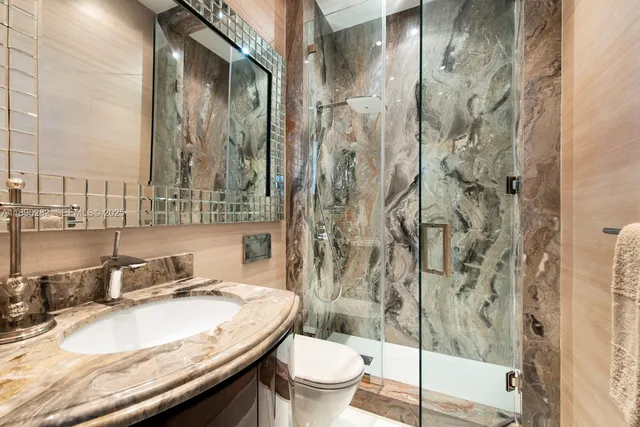 $20,000,000 | 900 Brickell Key Boulevard, Unit PH3403, Miami, FL 33131