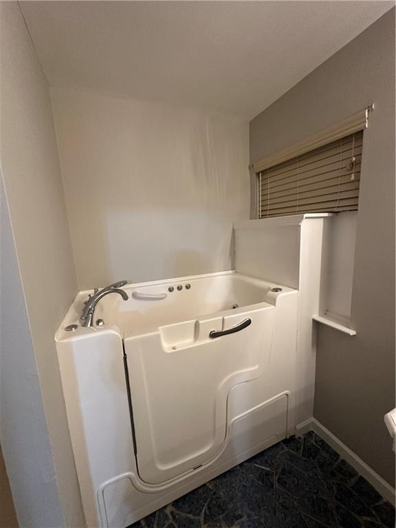 6770 Biscayne Rex, GA 30273 - Photo 18 of 24 a utility room with dryer and washer