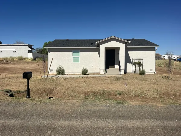 $1,750 | 20154 East Prickly Pear Drive, Mayer, AZ 86333