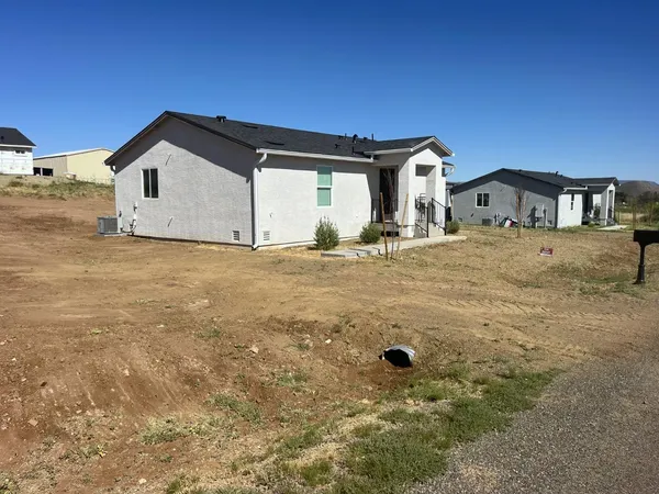 $1,750 | 20154 East Prickly Pear Drive, Mayer, AZ 86333