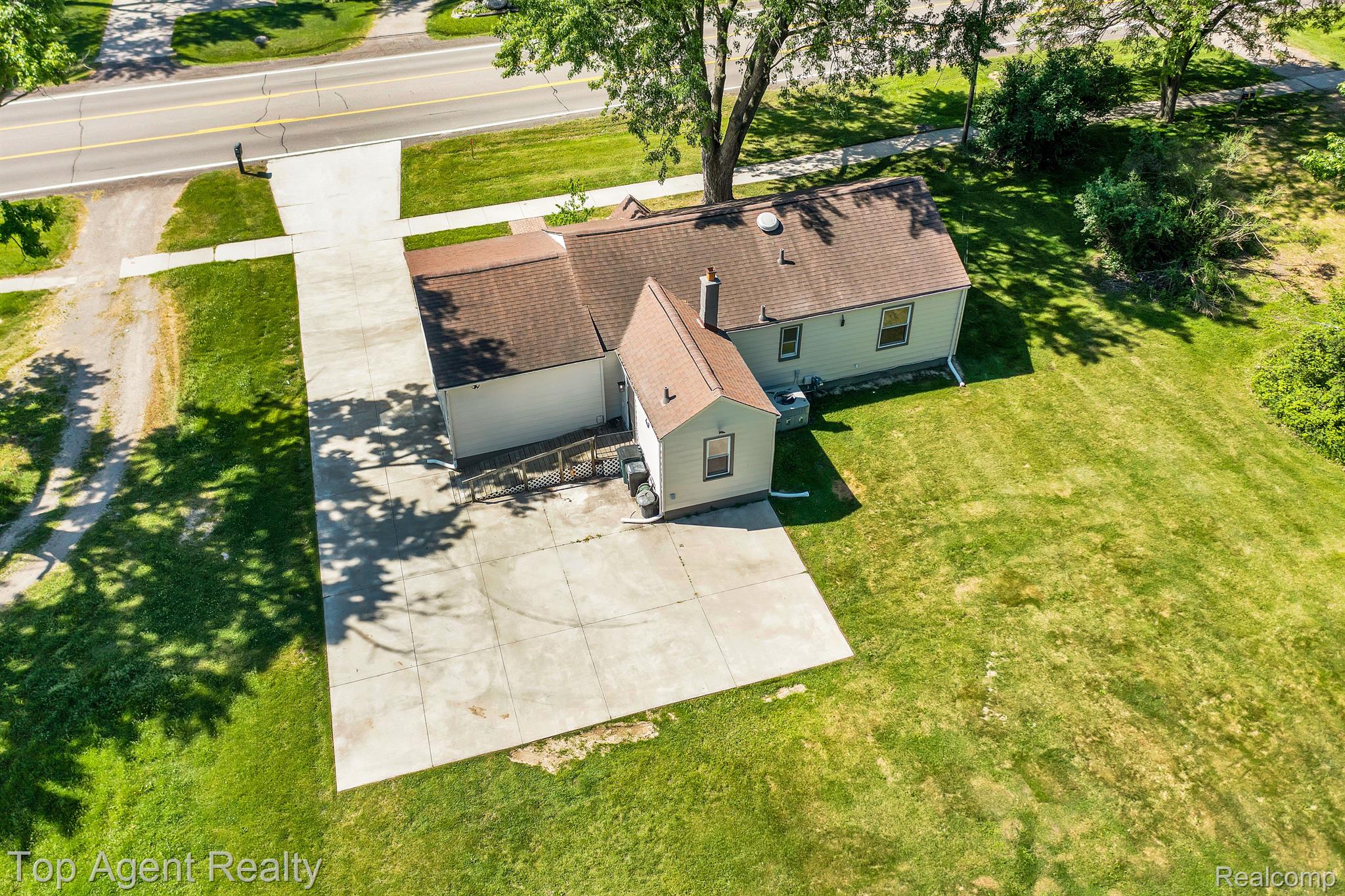 1541 East Wattles Road Troy, MI 48085 - Photo 30 of 32 Gallery Image 30