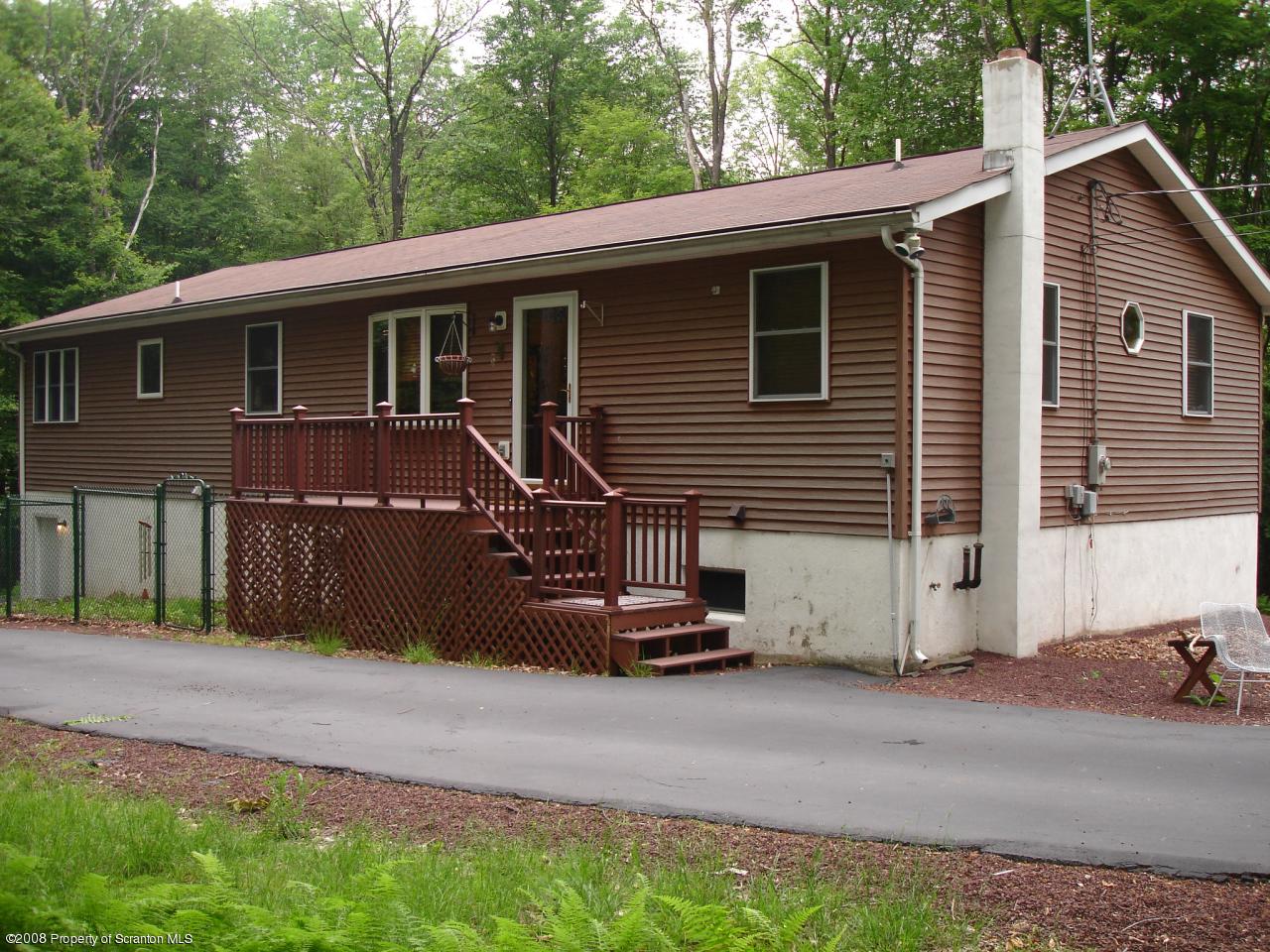 8 Edgehill Road Newfoundland, PA 18445 - Photo 1 of 43 Gallery Image 1