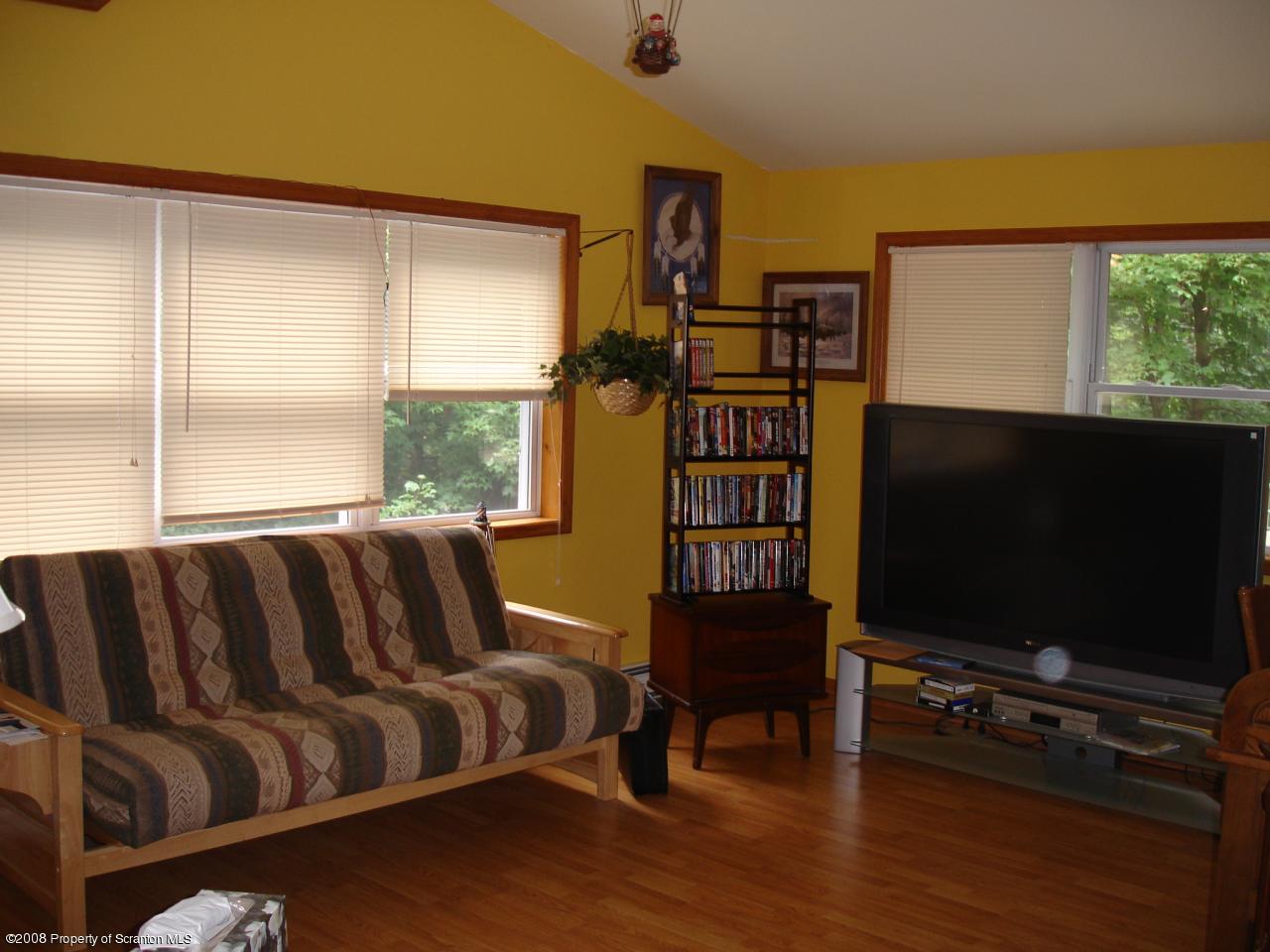 8 Edgehill Road Newfoundland, PA 18445 - Photo 25 of 43 Gallery Image 25