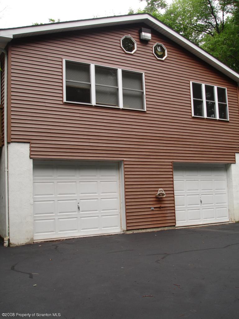 8 Edgehill Road Newfoundland, PA 18445 - Photo 3 of 43 Gallery Image 3