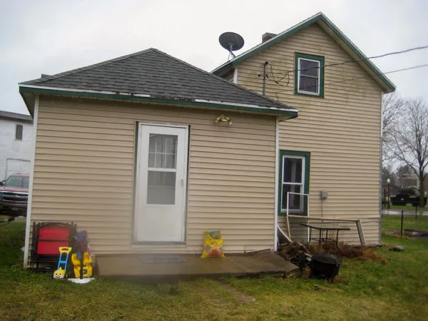 $125,000 | 305 West Oak Street, Boscobel, WI 53805