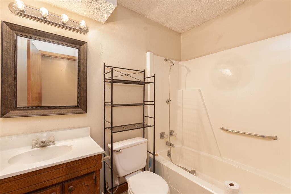 7263 Highway 276 Point, TX 75472 - Photo 16 of 39 Gallery Image 16