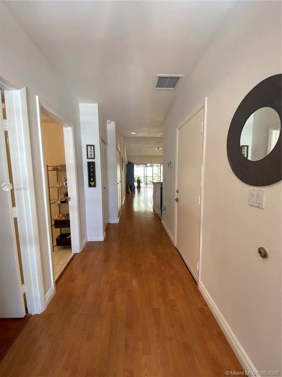 8547 Ardoch Road Miami Lakes, FL 33016 - Photo 4 of 41 Gallery Image 4