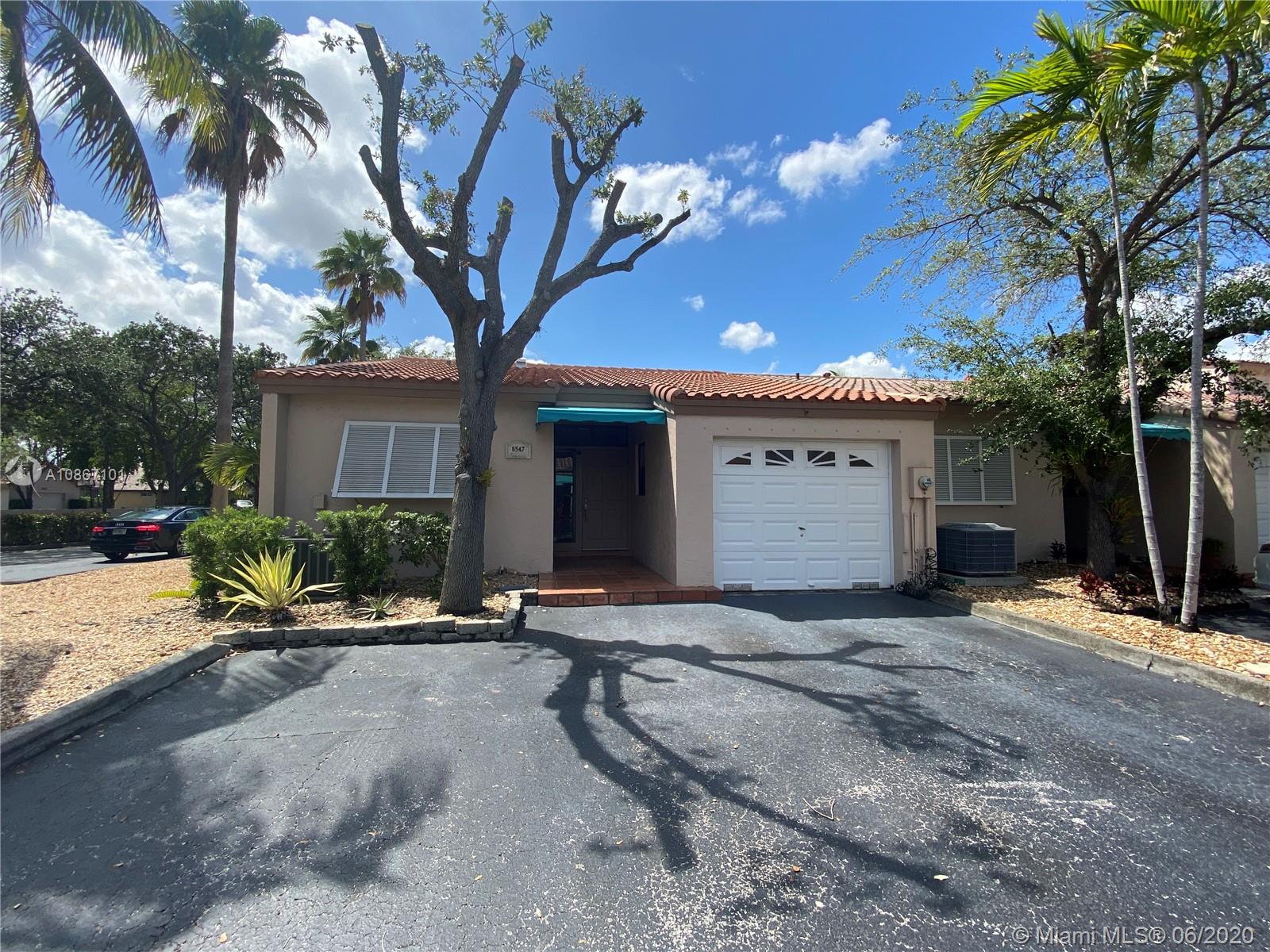 8547 Ardoch Road Miami Lakes, FL 33016 - Photo 38 of 41 Gallery Image 38
