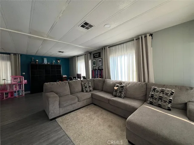 $189,999 | 201 West Collins Avenue, Unit 40, Orange, CA 92867