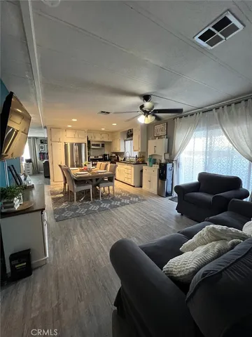 $189,999 | 201 West Collins Avenue, Unit 40, Orange, CA 92867